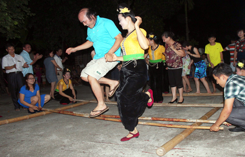 Điểm du lịch Điện Biên lịch sử bản Co mY