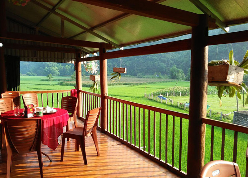 Nghỉ ngơi khi du lịch hồ Ba Bể