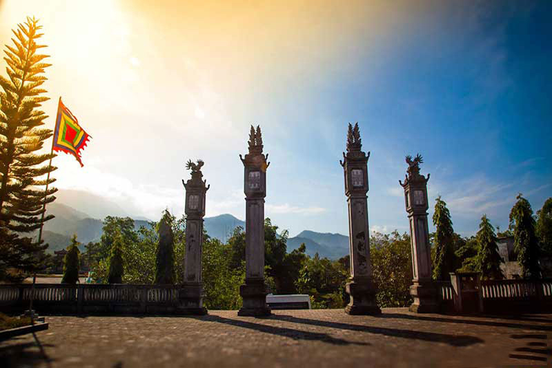 Du lịch Bình Liêu dự lễ hội đình Lục Nà