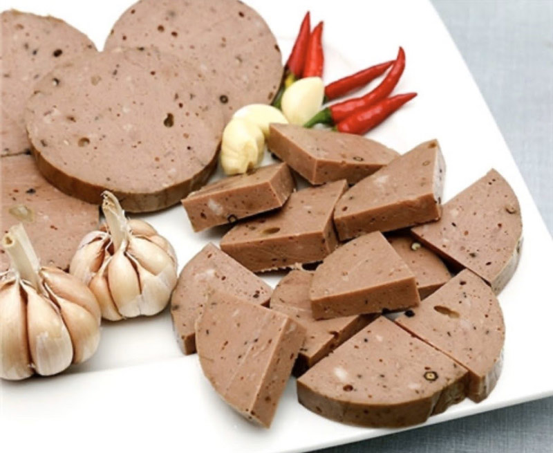 Mua quà gì khi du lịch Đà Nẵng? Chả bò