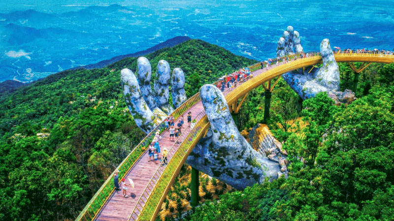 Những cây cầu độc đáo ở Đà Nẵng - Cầu Vàng