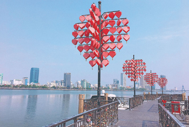 Những cây cầu độc đáo ở Đà Nẵng - cầu tình yêu