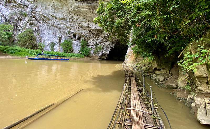 Hệ thống hang động ở vườn quốc gia Ba Bể
